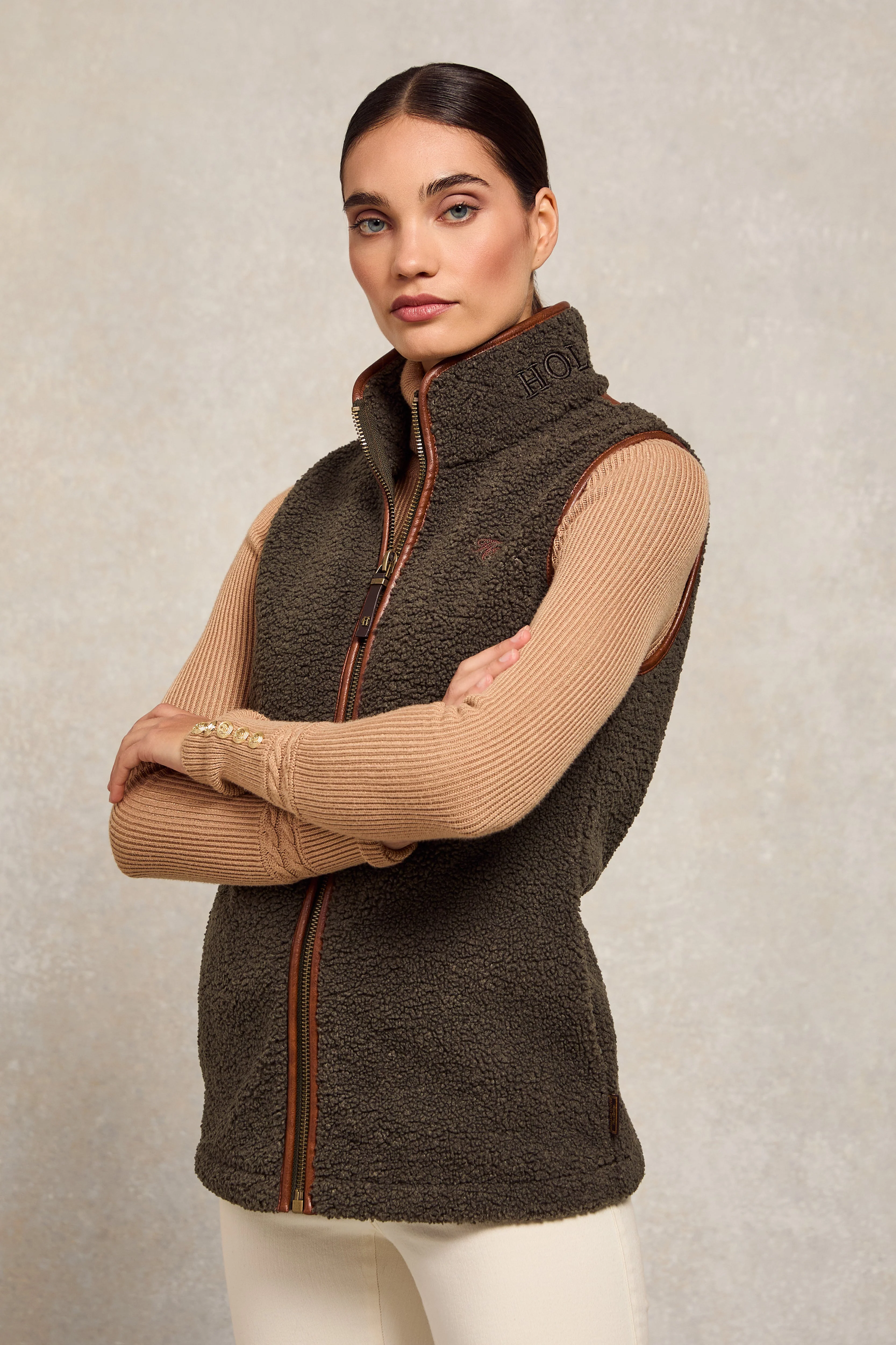 Country Fleece Gilet (Khaki Borg) - Image 2
