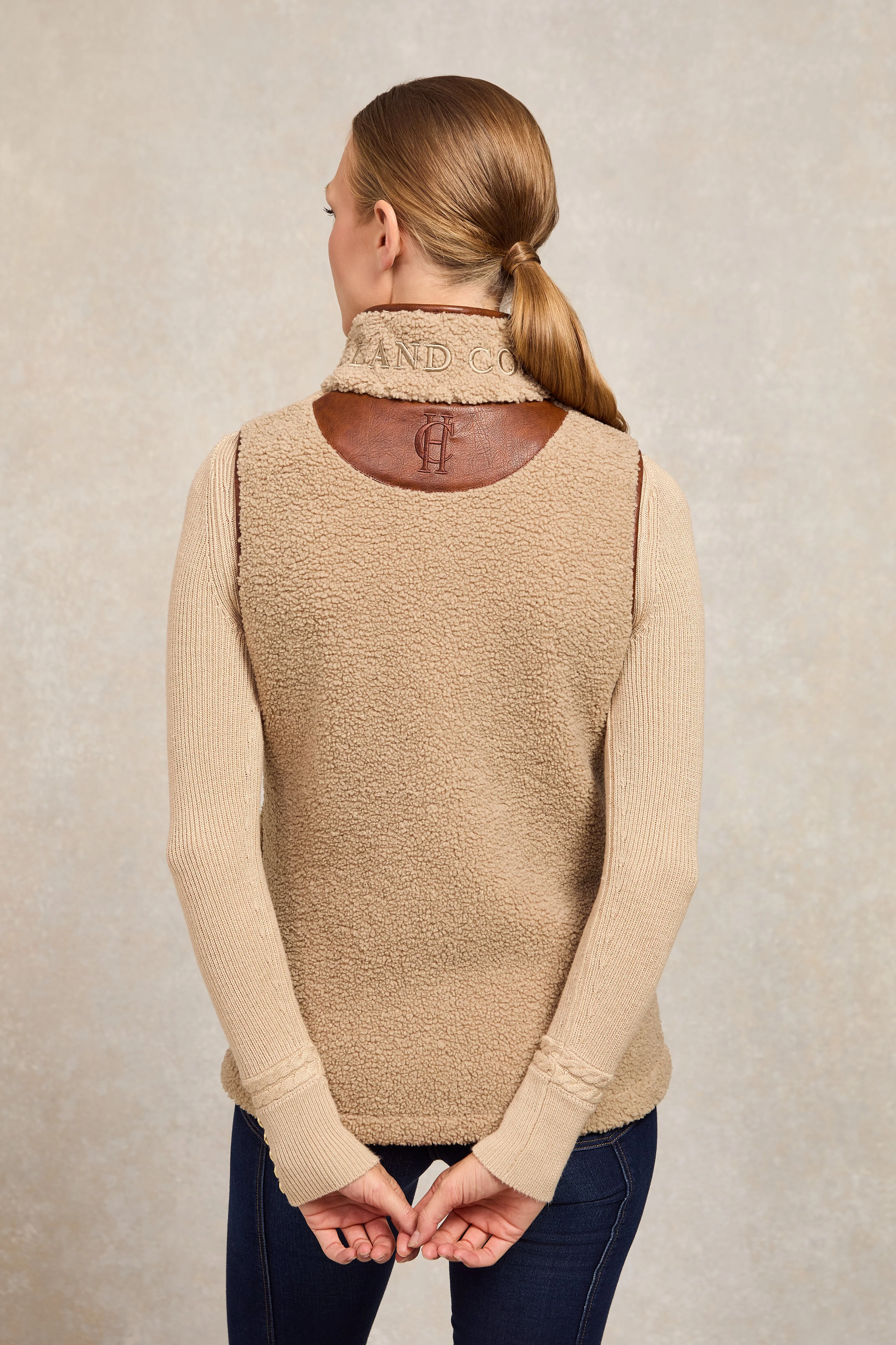 Country Fleece Gilet (Natural Borg) - Image 5